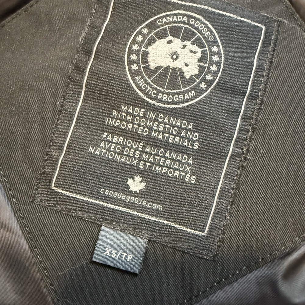 Canada Goose | Rideau Parka Black Label - Picture 6 of 8
